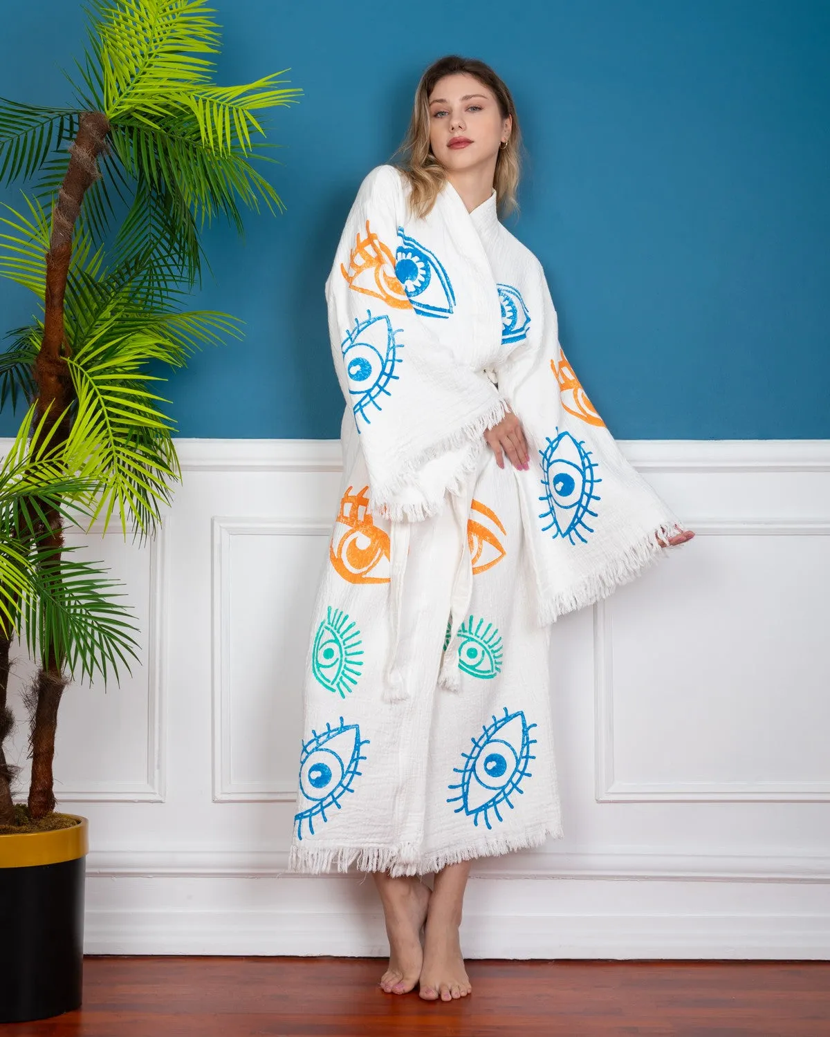 Big Eyes Kimono Robe