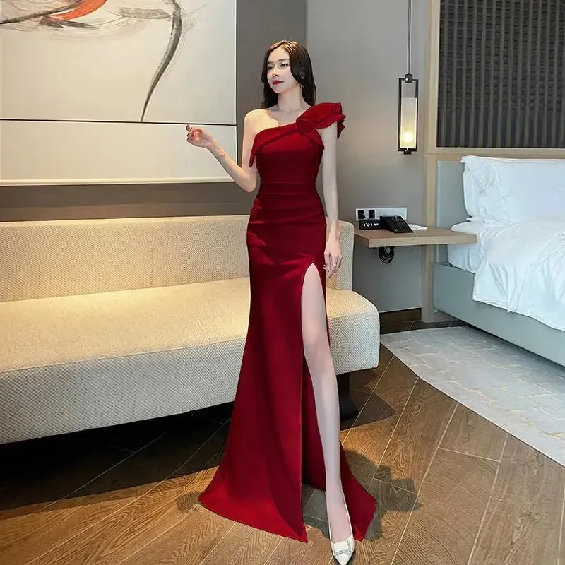 Evening Dress New Sexy Shoulder Split Floor-Dragging Long Soft Satin Dress - Open Back Host Car Model Wedding Pleat Dress