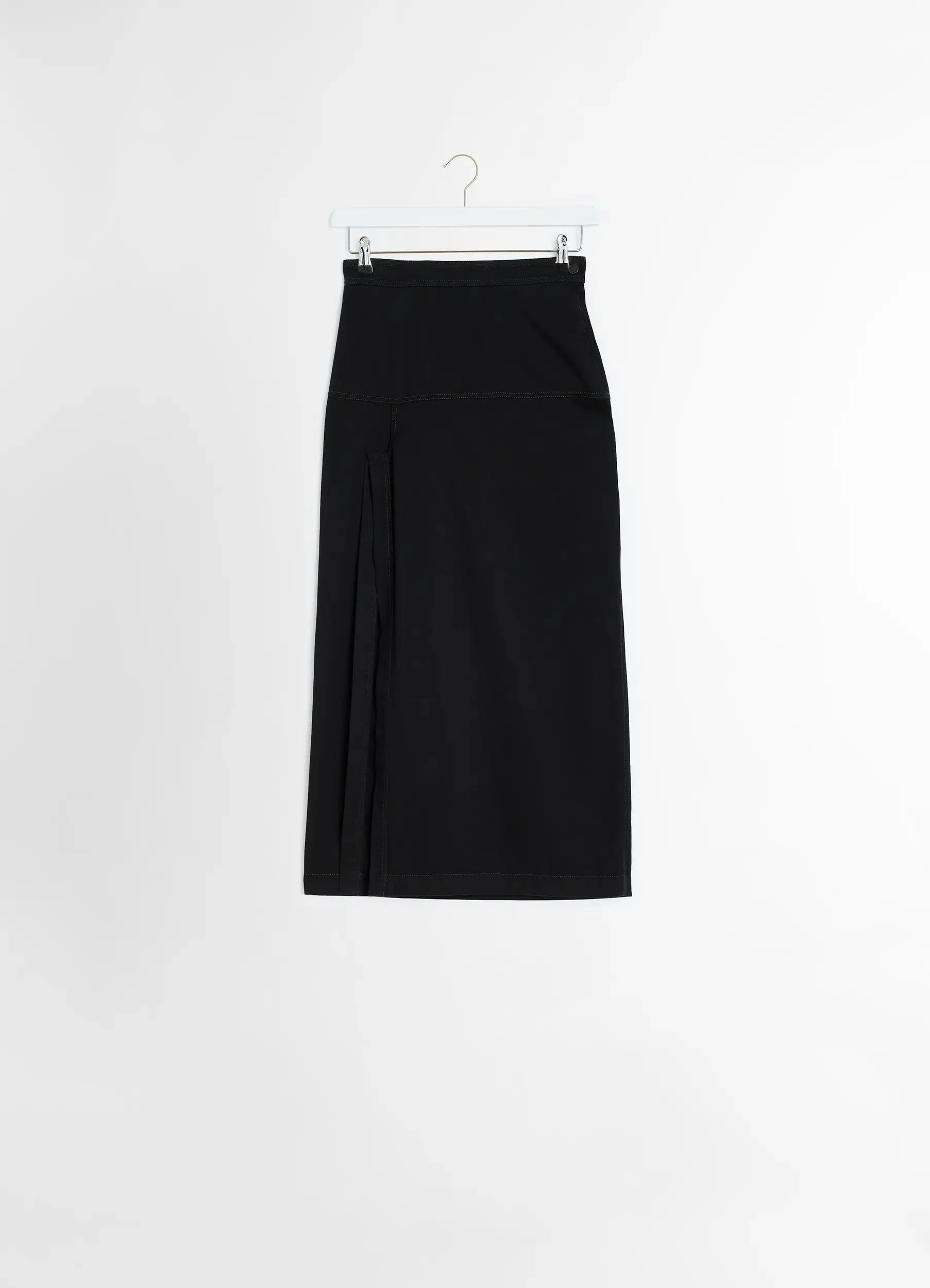SKIRT WITH SLIT