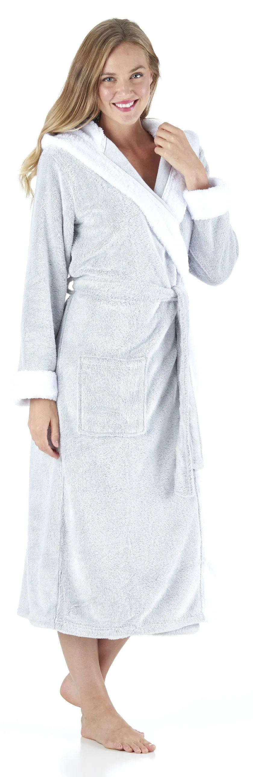 Sleepyheads Women’s Fleece Long Sleeve Robe Sherpa-Lined Hooded Bathrobe