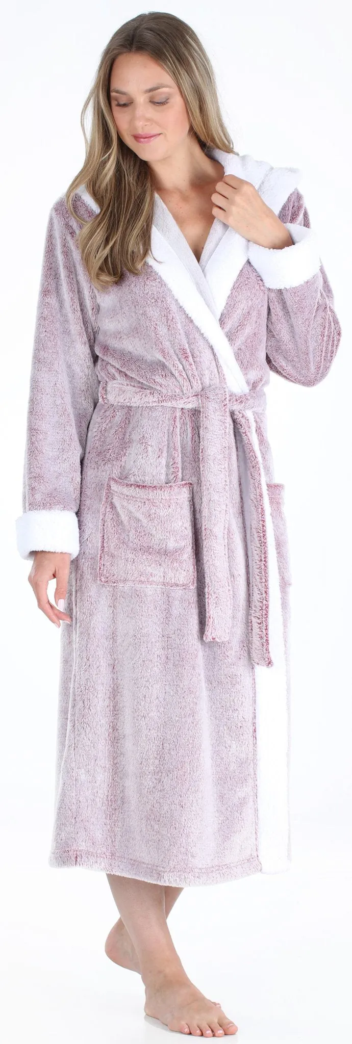 Sleepyheads Women’s Fleece Long Sleeve Robe Sherpa-Lined Hooded Bathrobe
