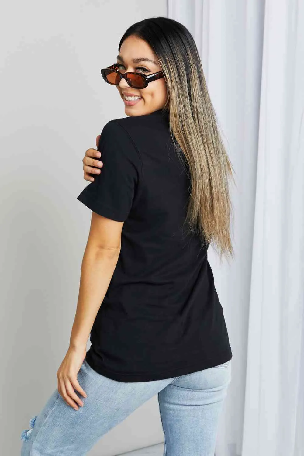 Women's mineB Full Size DESERT DREAMER Graphic Tee